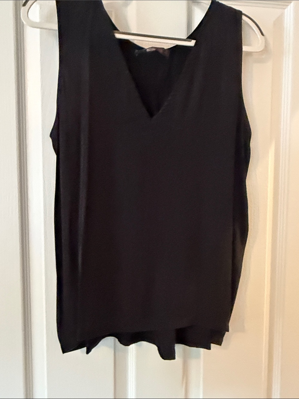 Feel The Piece Black V-Neck Sleeveless Camisole